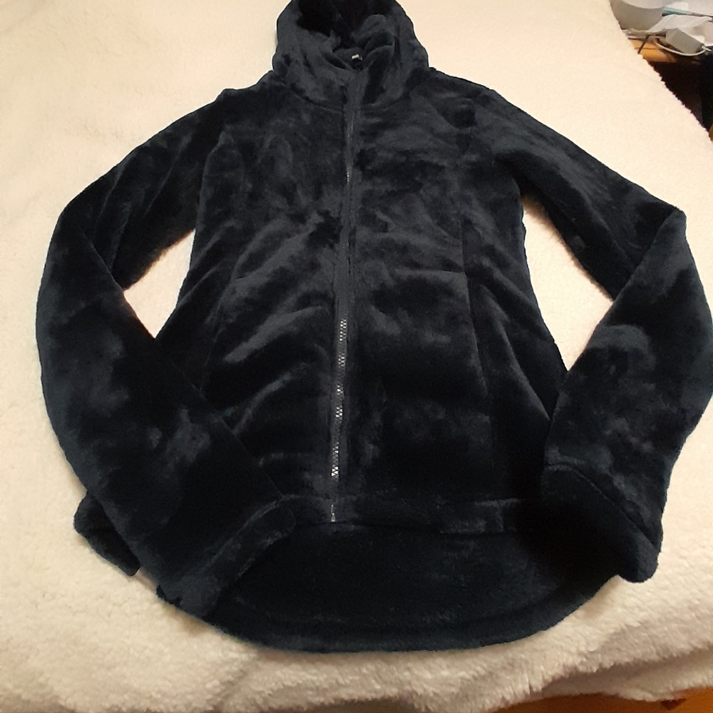 88. Bench Coat Pivot Zip